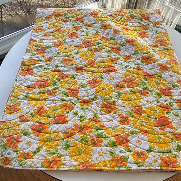 Vintage 1970s quilted comforter, orange yellow green flowers, handmade, twin - Picture 5 of 8